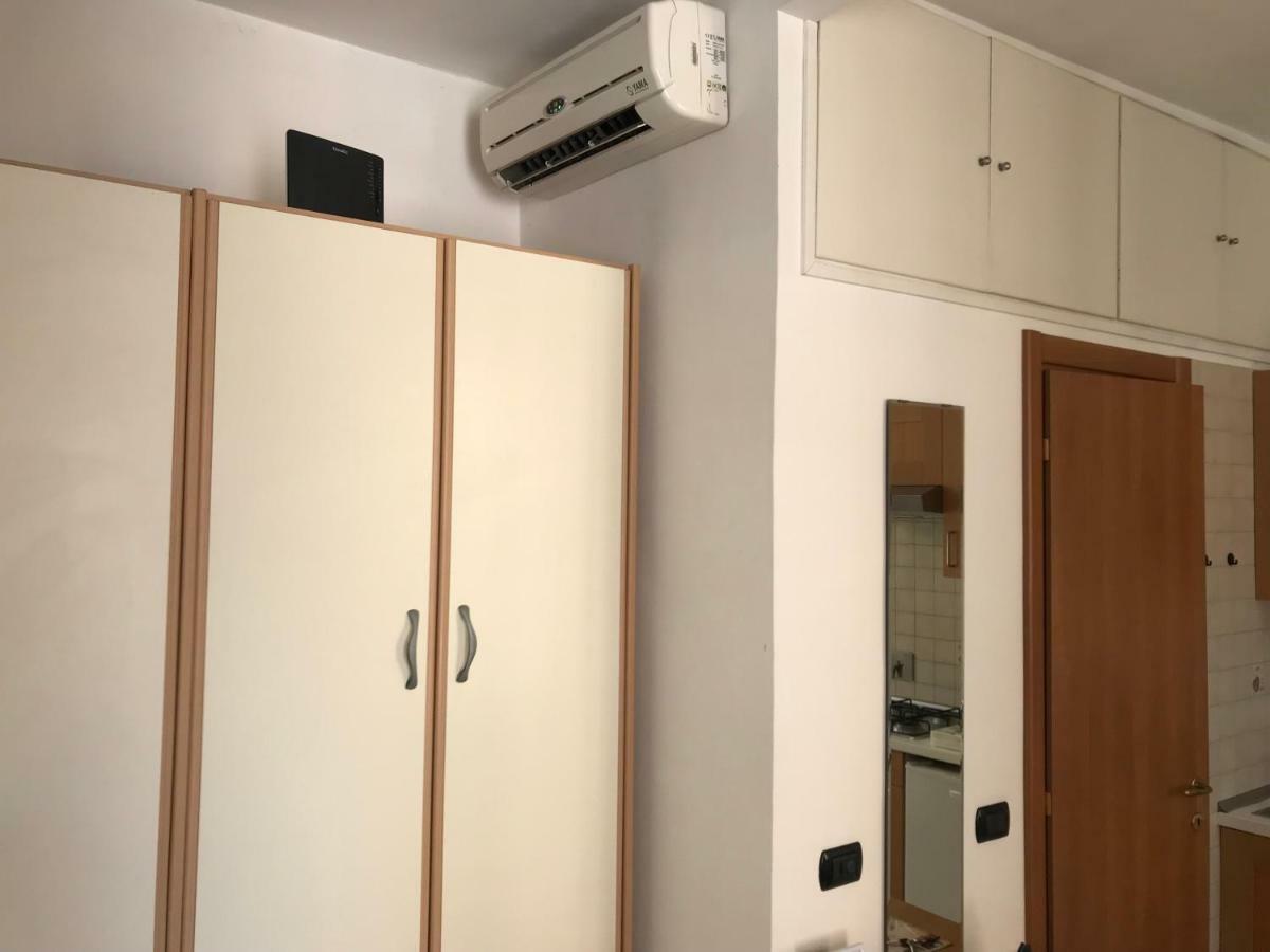 Casa Vacanze Little Queen Рим Екстериор снимка