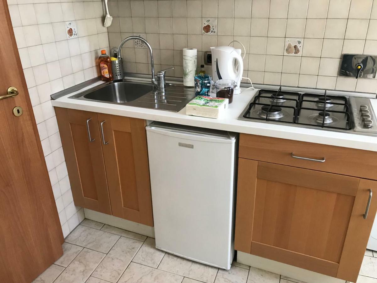 Casa Vacanze Little Queen Рим Екстериор снимка